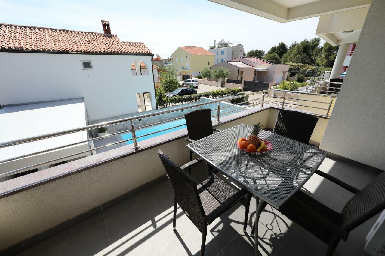 Luxury Villa Nada With Pool Petrcane Exterior foto